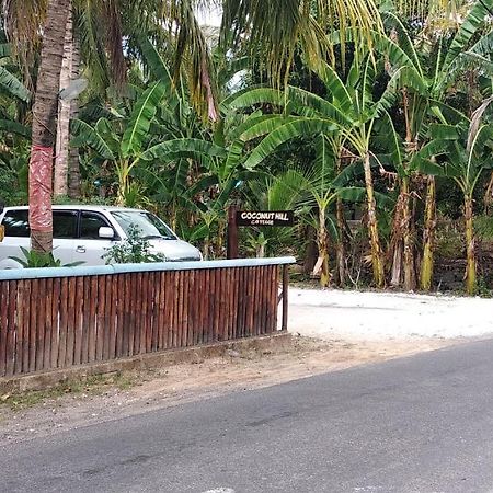 Batununggul Coconut Hill Cottage מראה חיצוני תמונה