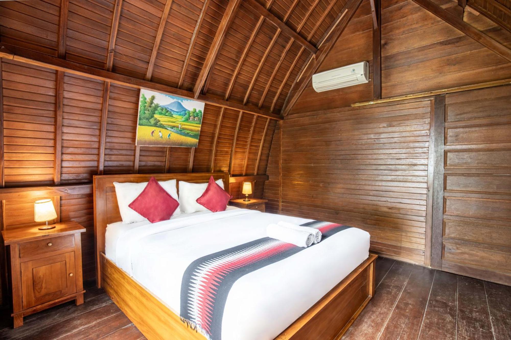Batununggul Coconut Hill Cottage מראה חיצוני תמונה